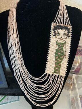 Beaded Art Betty Boop Pendant Necklace in Green and Pink